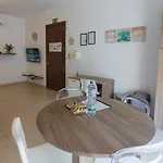 Modern & 2 Bedroom & 2 Bathrooms *