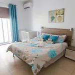 Modern & 2 Bedroom & 2 Bathrooms شقة مسيدا