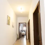 Modern & 2 Bedroom & 2 Bathrooms شقة *