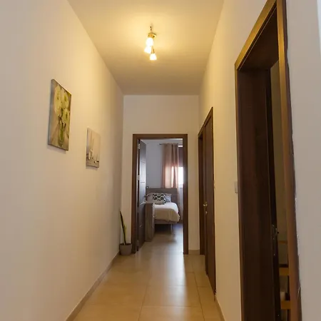 Modern & 2 Bedroom & 2 Bathrooms * 姆西达