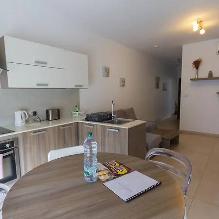 Modern & 2 Bedroom & 2 Bathrooms 姆西达