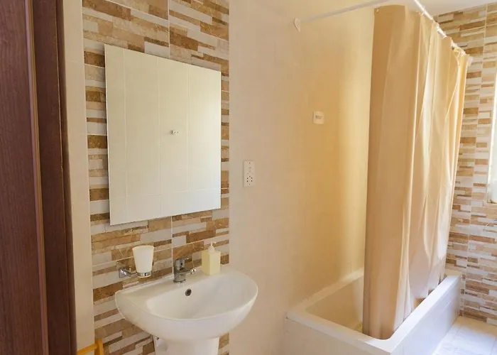 Modern & 2 Bedroom & 2 Bathrooms Διαμέρισμα Msida