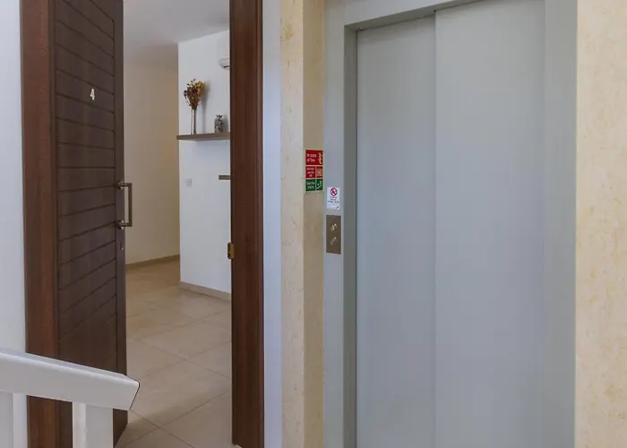 Modern & 2 Bedroom & 2 Bathrooms Διαμέρισμα Msida