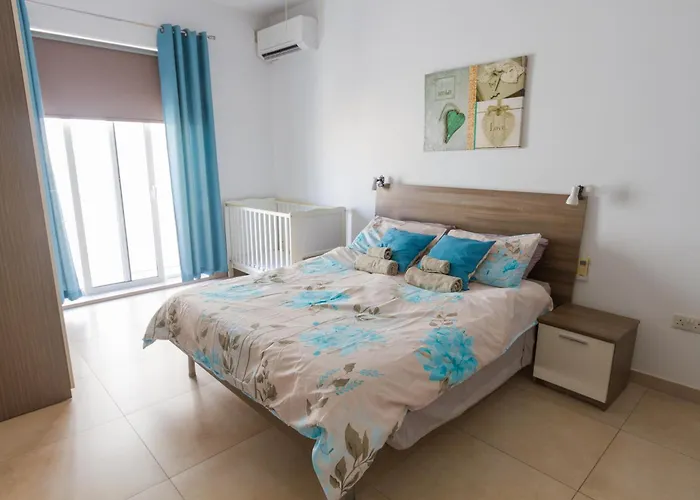 Modern & 2 Bedroom & 2 Bathrooms Διαμέρισμα Msida